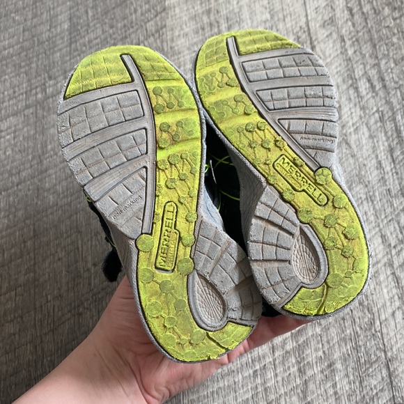 Kids MERRELL outdoor water hiking shoes toddler size 9 green black - Picture 3 of 6